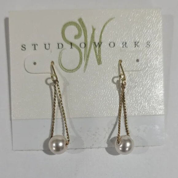 Gold Chain Faux Pearl Drop Earrings – Elegant Dangle Women’s Fashion Jewelry - Picture 6 of 8